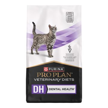 A bag of Purina Pro Plan Veterinary Diets DH Dental Health dry cat food.