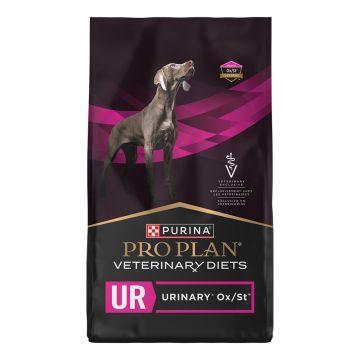 A bag of Purina Pro Plan Veterinary Diets UR Urinary St/Ox dry dog food.