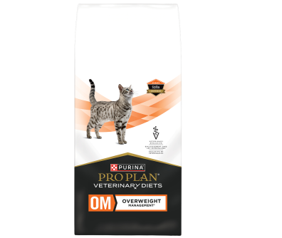 A bag of Purina Pro Plan Veterinary Diets OM Overweight Management dry cat food.