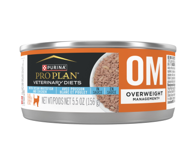 A can of Purina Pro Plan Veterinary Diets OM Overweight Management Ocean Whitefish and Chicken wet cat food.